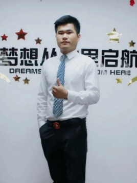 黄达雄