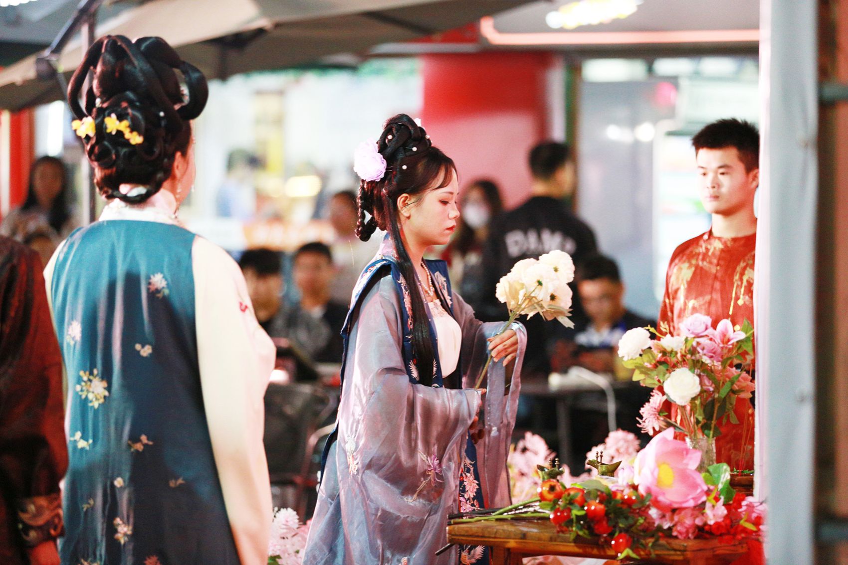 广西英华国际职业学院倾尽汉服社"花朝节"活动-广西英华国际职业学院