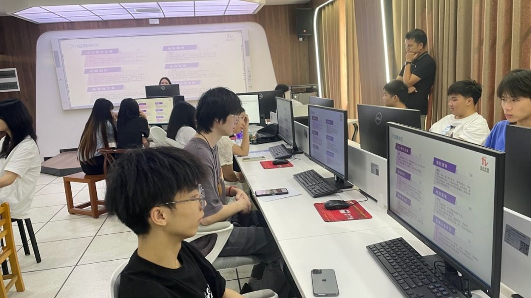 建筑与设计学院携手岂非传媒组织设计专场招聘会