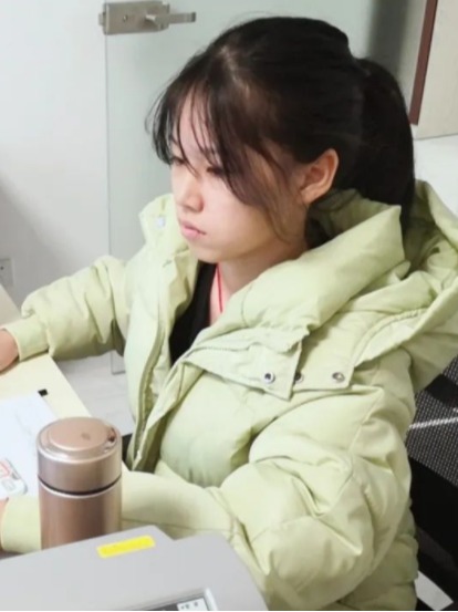 黄洁媚