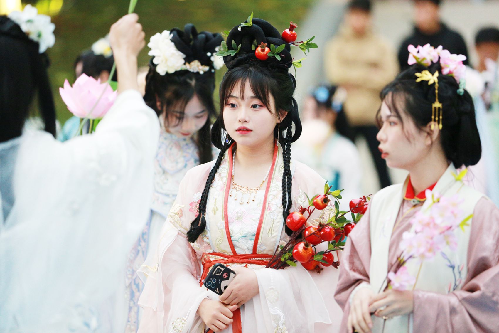 广西英华国际职业学院倾尽汉服社"花朝节"活动-广西英华国际职业学院