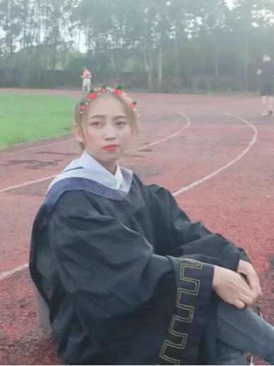 侯彩云