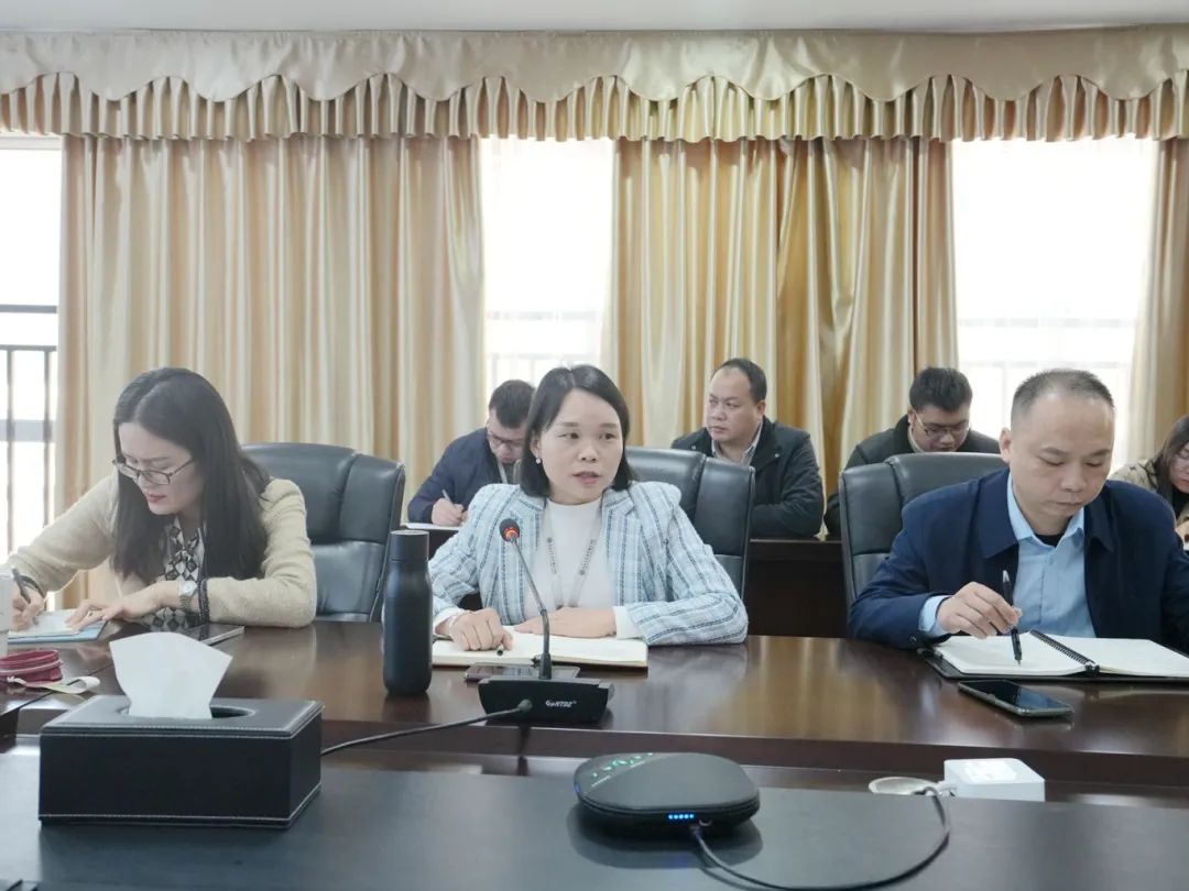 叶春珍详细剖析了专业建设改革 叶春珍详细剖析了专业建设改革