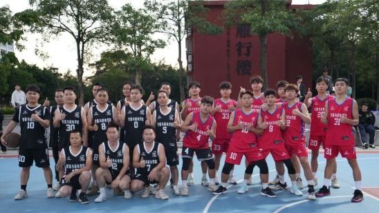 精彩“篮”不住，师生情谊深