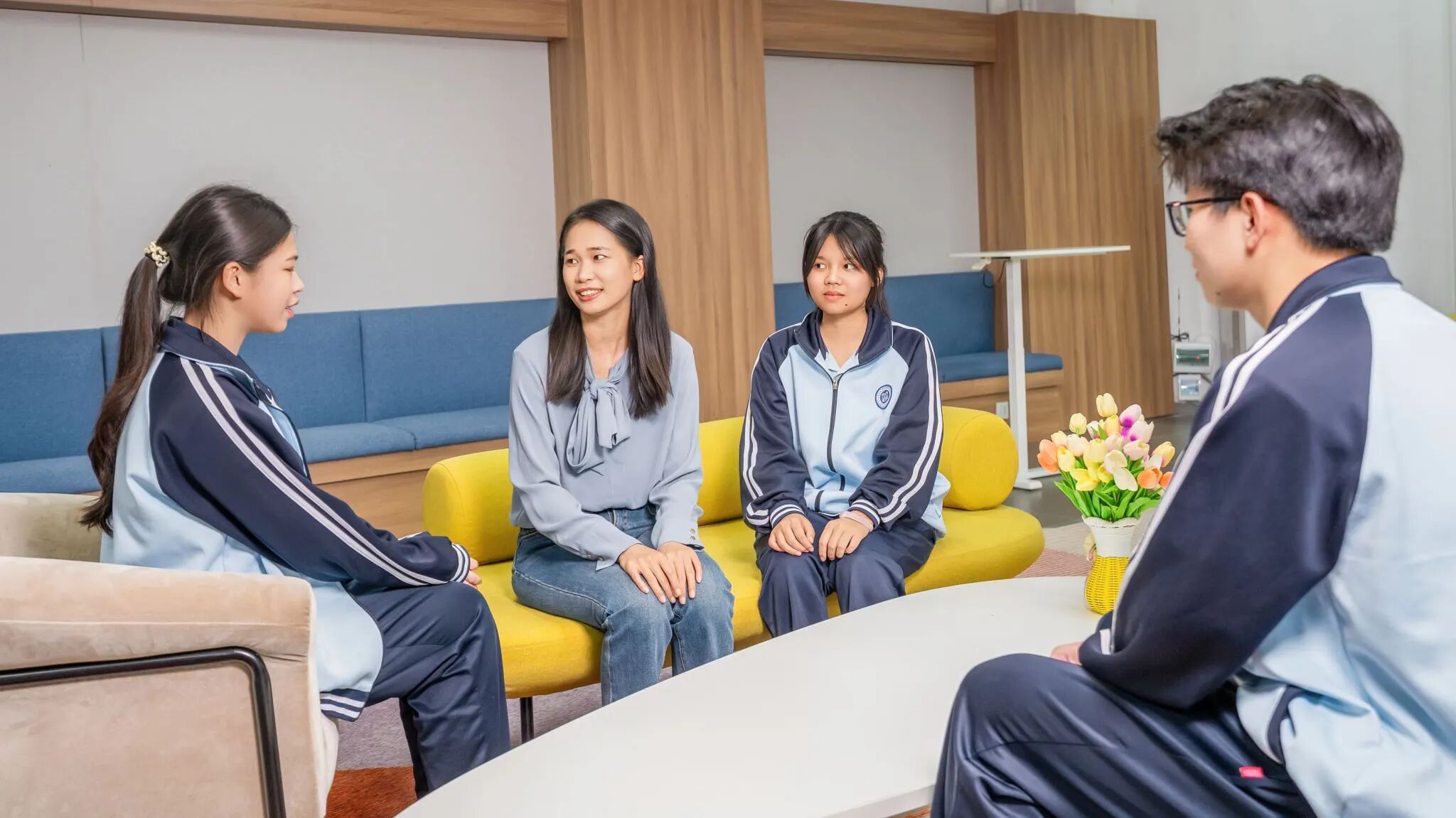 学生谈心